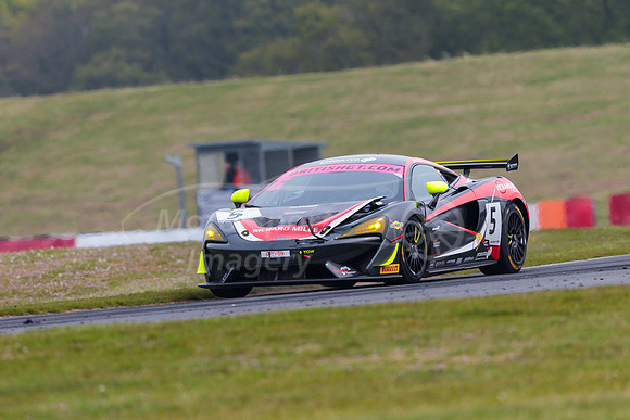 5  Tolman Motorsport - McLaren 570S GT4  Jordan Collard / Lewis