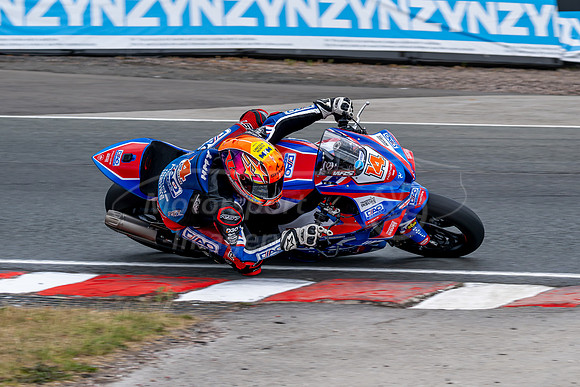 14 Lee JACKSON