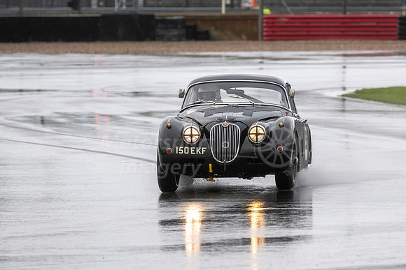 150 Claire and Chris Keith-Lucas, Jaguar XK150S FHC