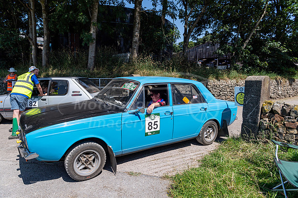 85 Simon Malins / Suzanne Barker