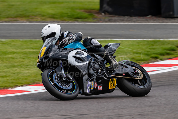 31 Sam Cox Suzuki,