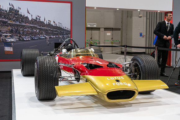 Gold Leaf Lotus 49