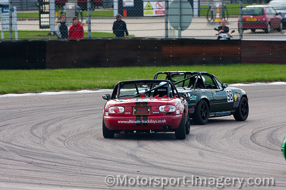 Creative Touch Design Sponsored MX5 at Rockingham