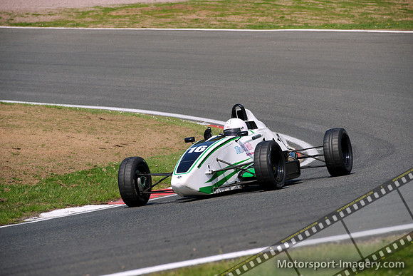 Neil McArthur, Van Dieman LA10