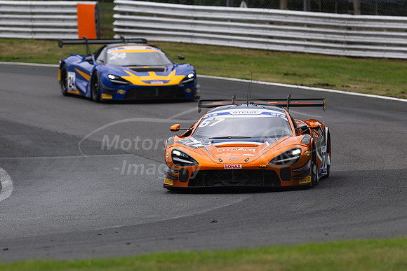 67 Simon Orange / Tom Roche,