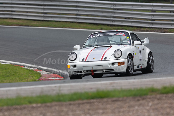 11 James Neal / Neil Harvey