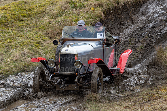 210  David Marsh  MORRIS BULLNOSE 2 SEATER SC 52