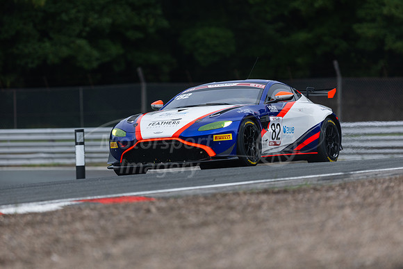 82 James Guess / Tom Canning