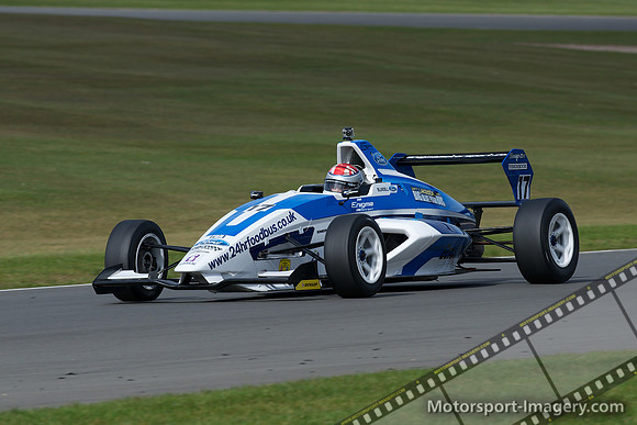 Blundell, Formula Ford