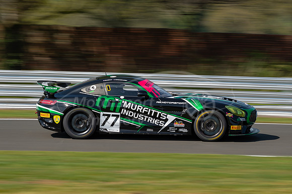 Fox Motorsport - Mercedes-AMG GT4, Mark Murfitt / Michael Broadh