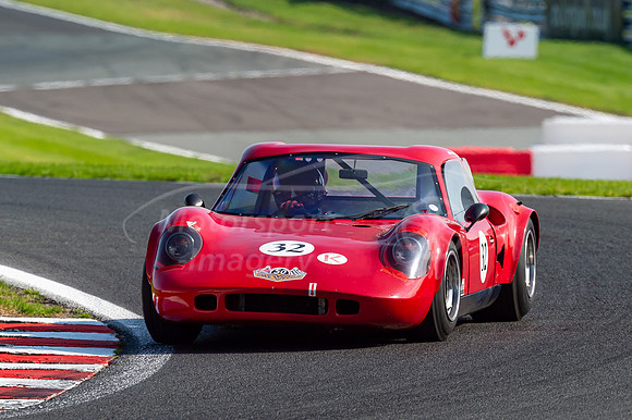 32 Charlie Allison Chevron B8