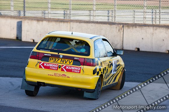 Andrew Bayliss / Frankie Hillman