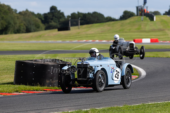 26 Hamish McNinch