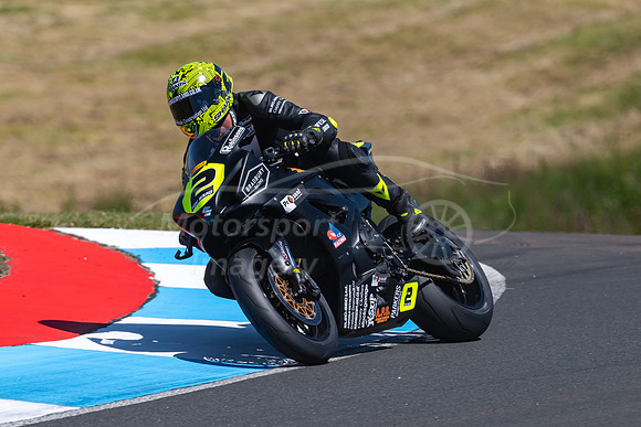 2 Tom Ward
