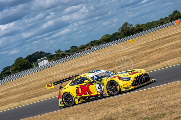 James Cottingham and Lewis Williamson's smartly preparred 2Seas Motorsport Mercedes-AMG GT3