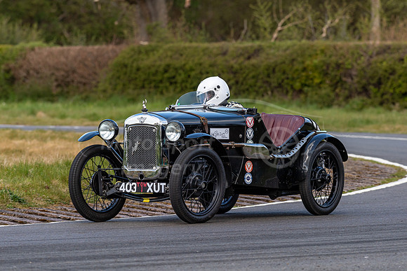 7  Peter HOWAT, AUSTIN 7 ULSTER