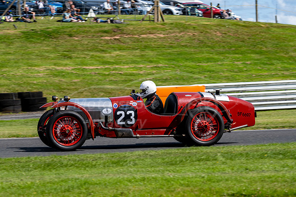 23 Nigel Dowding