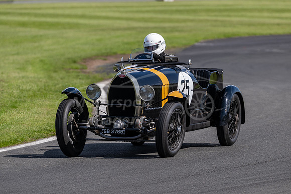 25 Timothy Dutton