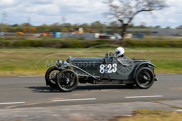 23  Dennis JOHNSON