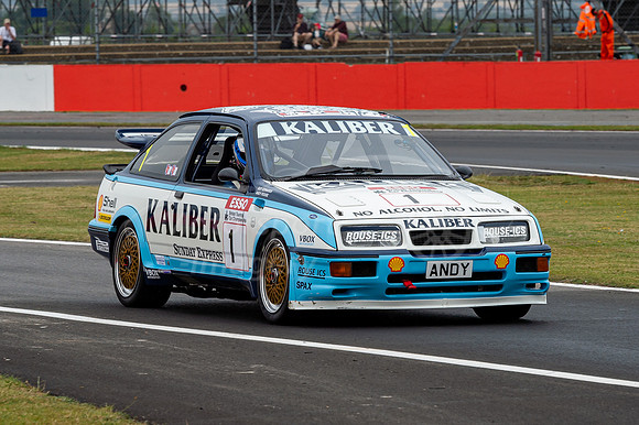 1 Julian Thomas / Calum Lockie