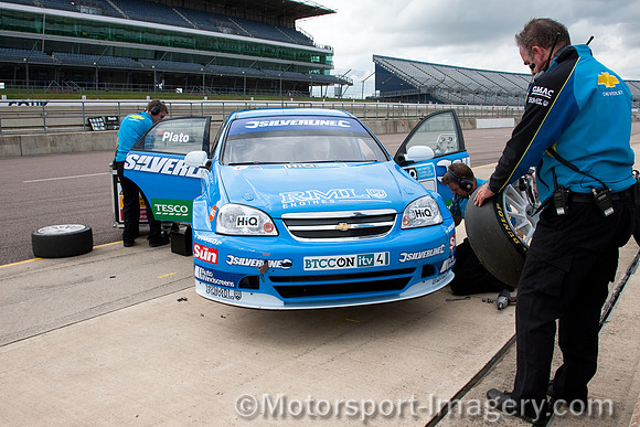 Team Silverline Pitlane