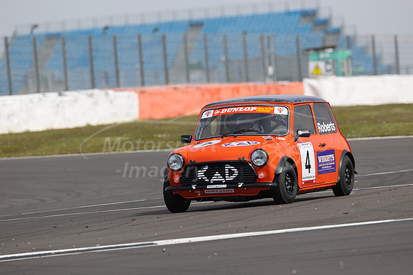 4  Lee ROBERTS