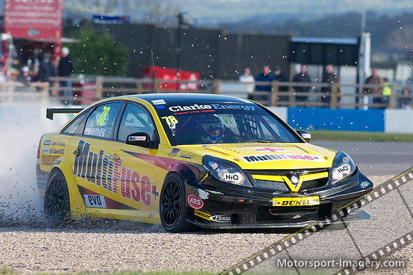 Chris James, Vauxhall Vectra