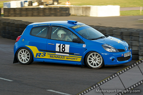 Russell Hale / Donald Hale - Renault Clio R3