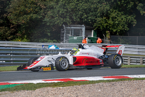 43 Mikkel GRUNDTVIG