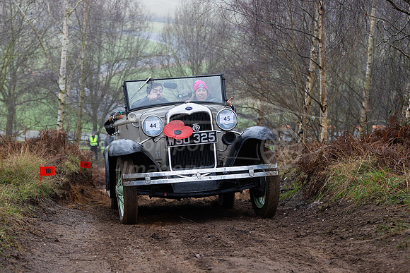 44 Peter Featherstone/Rebecca Harvey
