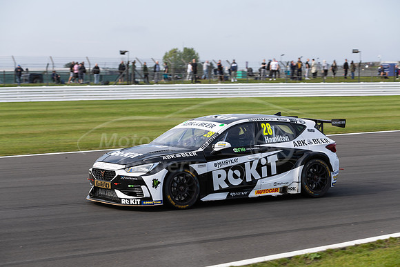 28  Nicolas HAMILTON