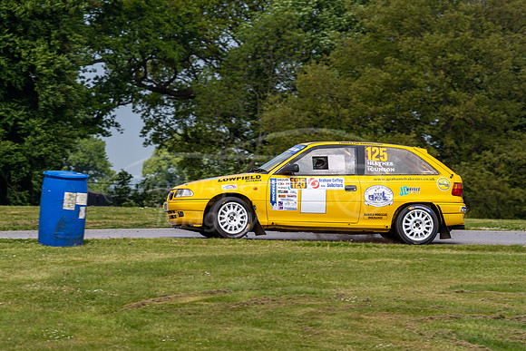 125, Jonathan Haynes, Pete Gunson, Vauxhall Astra