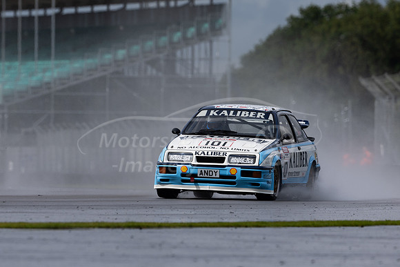 101 Julian Thomas / Calum Lockie