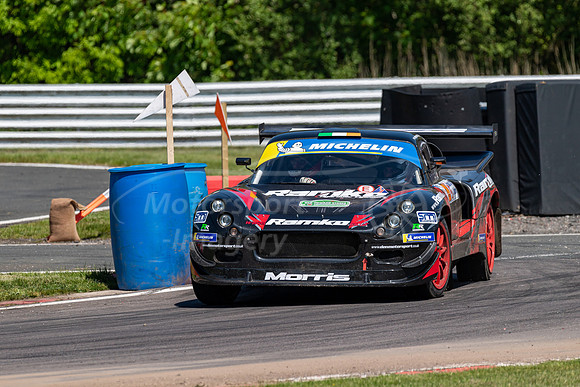 29, Barry Morris,Tom Hutchings,  Darrian T90 GTR+,