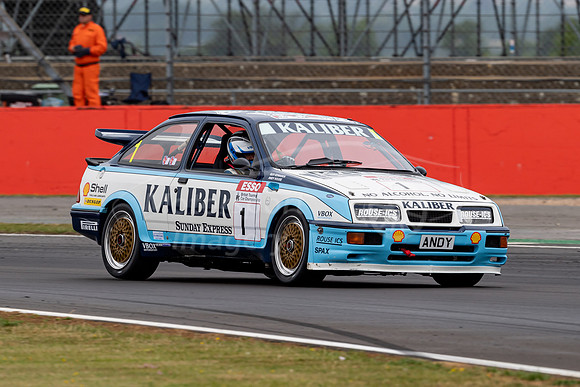 1 Julian Thomas / Calum Lockie