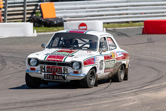 105, Ben Smith, Steven Smith, Ford Escort Mk I,