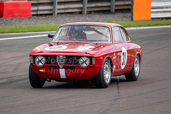 31 Paul Wallis Alfa Romeo Giulia Sprint GT