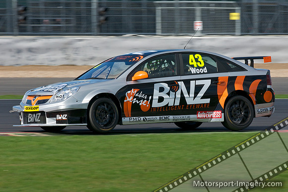 Lea Wood, Vauxhall Vectra