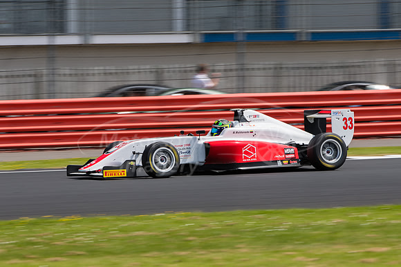33  Manuel Maldonado