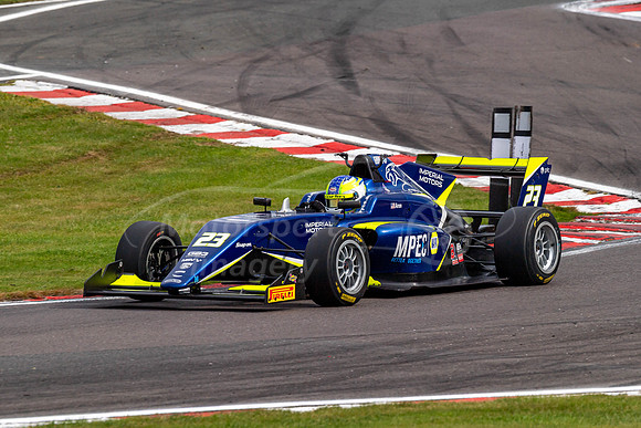 23 Bryce ARON