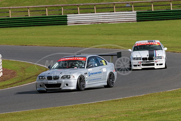 32 James CARD