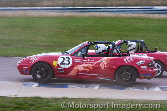 Creative Touch Design Sponsored MX5 at Rockingham