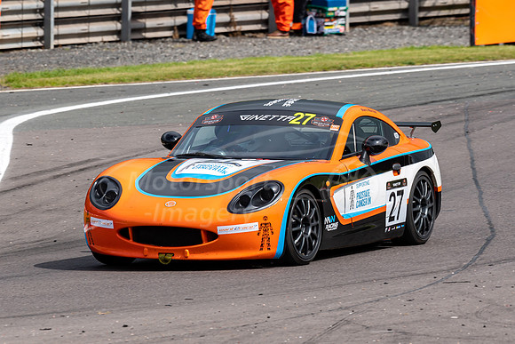 27 Marc Warren