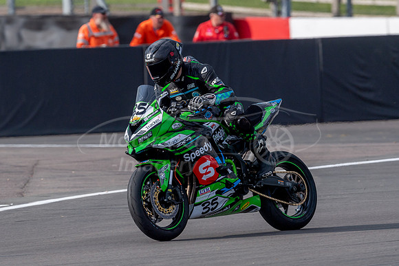 35 Zack Weston