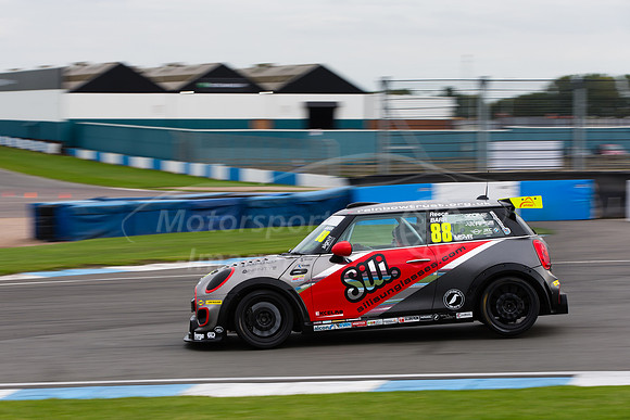 88  Reece BARR