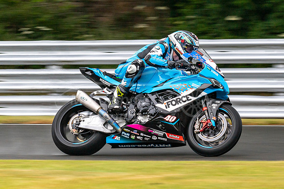 40 Joe FRANCIS   BMW - iForce Lloyd & Jones BMW
