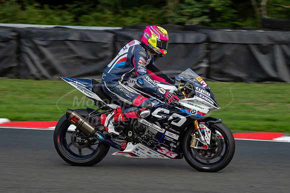 33 Keith Farmer BMW