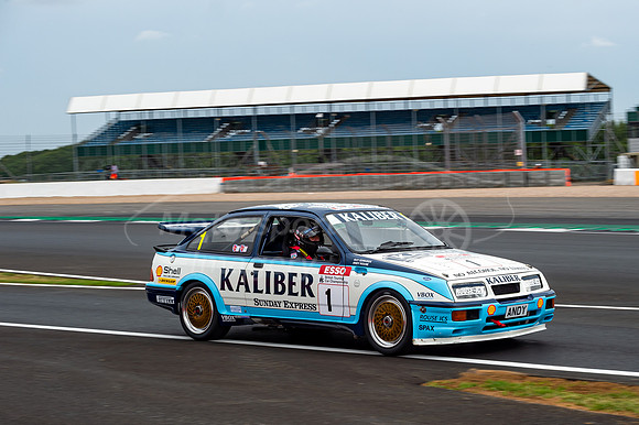 1 Julian Thomas / Calum Lockie