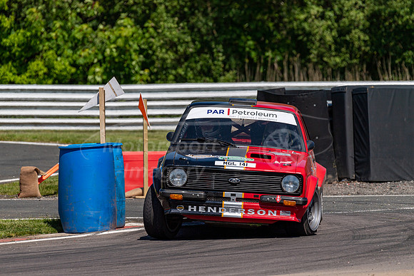 48, Chris Williams, David Henderson, Ford Escort Mk II