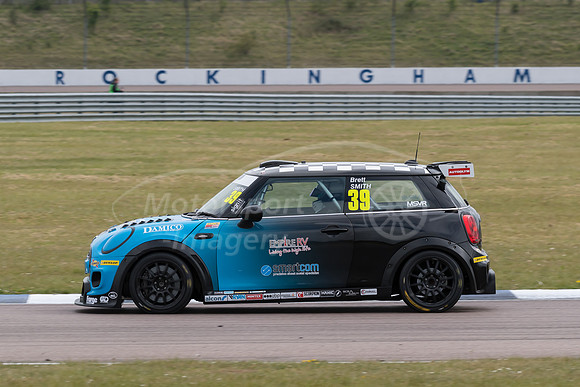 39  Brett SMITH